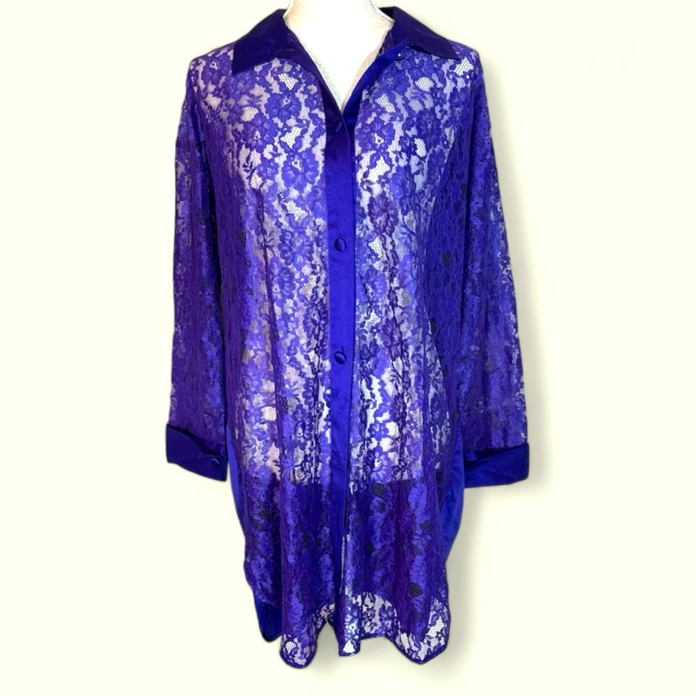 Victoria Secrets gold label vintage 80’s purple lace sleepshirt size P/S